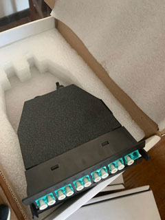 MPO splitter